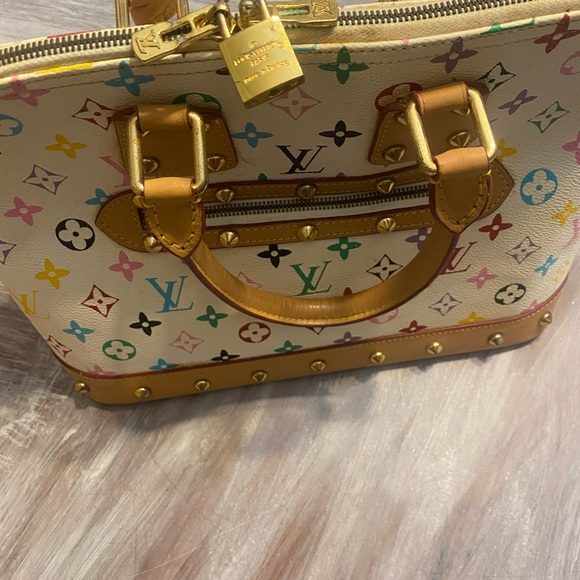 Fun Handbag - Picture 3 of 8